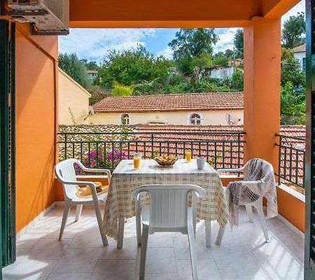 Apartament Alekos House Longós Zewnętrze zdjęcie